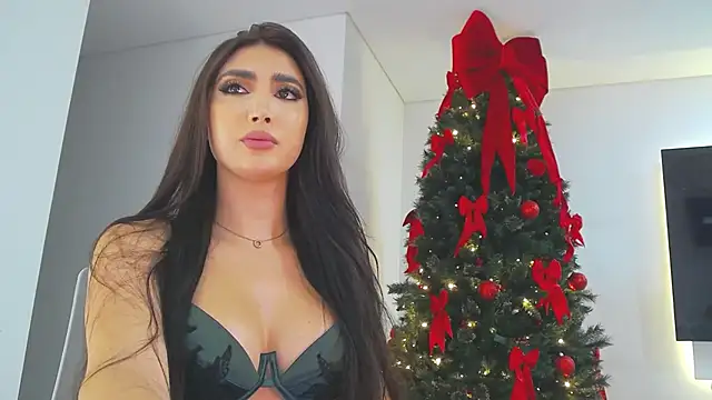 Snapshot of _BellaDonna_ chatting on December 11, 1:37 am BellaDonna online show from December 11, 1:37 am