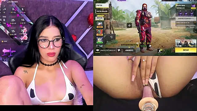 SweetieCloe  online show from February 28, 9:01 pm