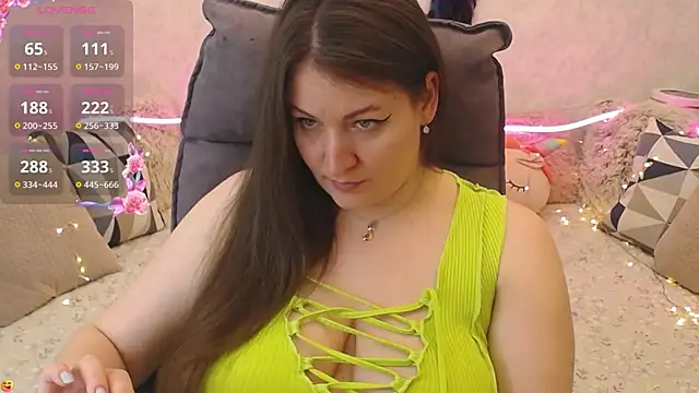 Snapshot of Nataly_cute chatting on March 21, 11:34 pm Nataly cute online show from March 21, 11:34 pm