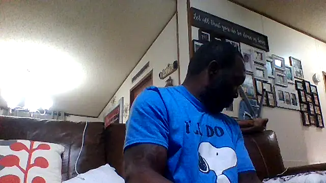 Mrunpredictableyouknow online show from December 6, 4:28 pm