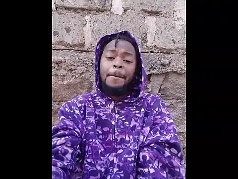 Freaky Vannahs online show from February 11, 5:45 am