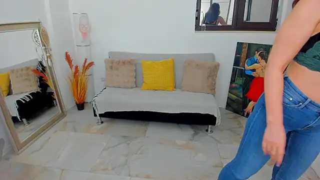 Darya Baby online show from March 5, 6:15 pm