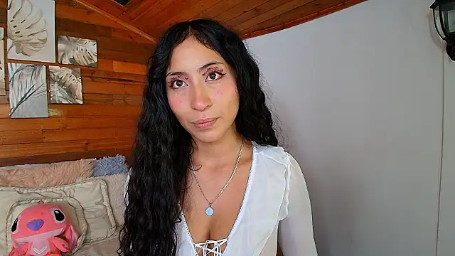 amber curly online show from February 14, 6:26 pm