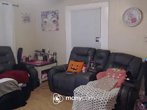 PocketPlywood online show from November 28, 12:35 am