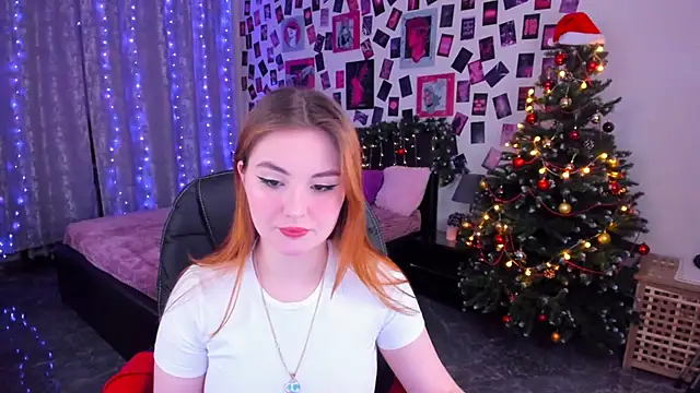 BellaTorne  online show from December 20, 12:49 pm