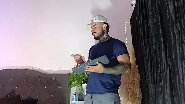 john cartter1 online show from April 3, 1:42 pm