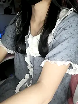 Snapshot of _Linez_ chatting on March 20, 3:47 pm  Linez  online show from March 20, 3:47 pm