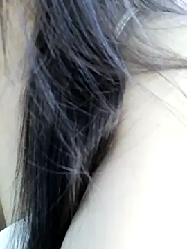 Snapshot of _Linez_ chatting on September 16, 5:14 pm  Linez  online show from September 16, 5:14 pm