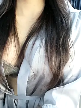 Snapshot of _Linez_ chatting on November 11, 4:40 pm Linez online show from November 11, 4:40 pm