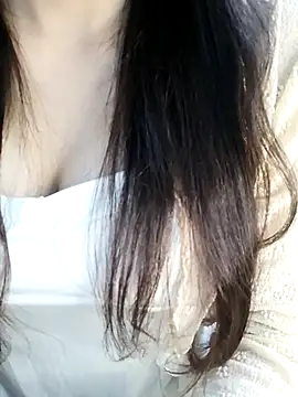 Snapshot of _Linez_ chatting on November 12, 5:57 pm Linez online show from November 12, 5:57 pm