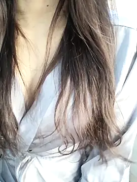 Snapshot of _Linez_ chatting on November 23, 4:40 pm Linez online show from November 23, 4:40 pm