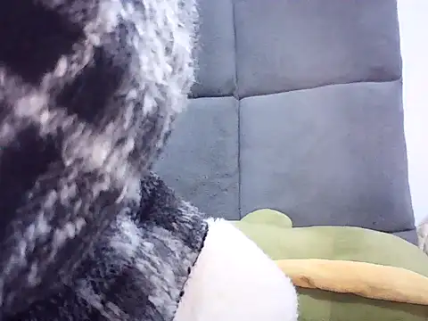 Haralushiaaax online show from January 15, 1:43 am