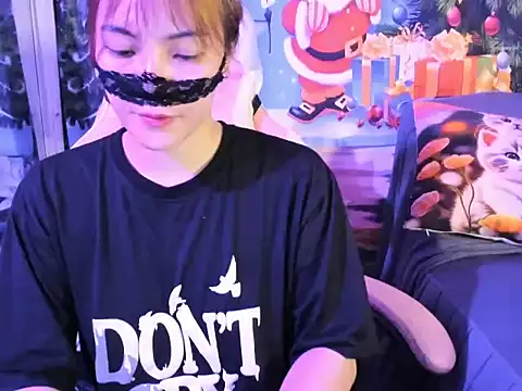 Sugar lipsz online show from December 10, 8:19 am