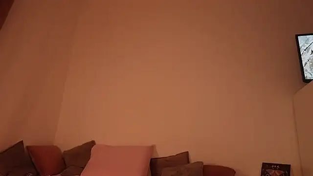 kris69kiss online show from February 3, 8:24 pm