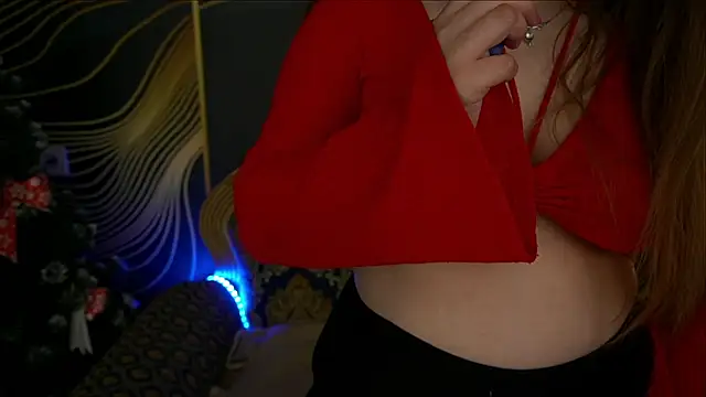 Snapshot of MagicPeachh_ chatting on January 8, 12:58 pm MagicPeachh online show from January 8, 12:58 pm