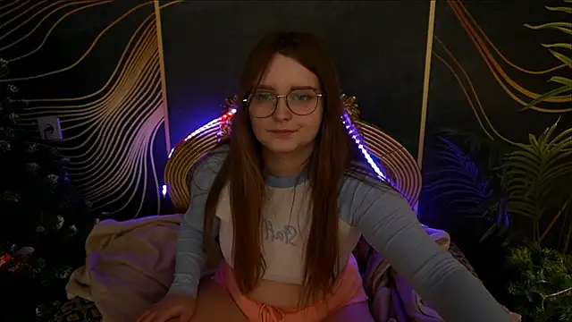Snapshot of MagicPeachh_ chatting on January 20, 7:35 pm MagicPeachh online show from January 20, 7:35 pm