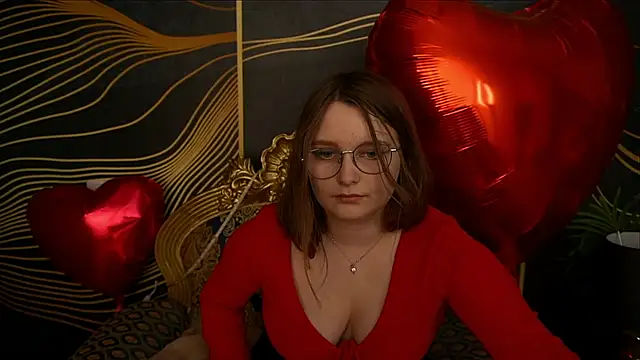 Snapshot of MagicPeachh_ chatting on February 26, 2:14 pm MagicPeachh online show from February 26, 2:14 pm