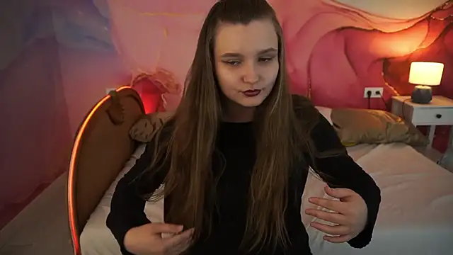 Snapshot of MagicPeachh_ chatting on September 15, 5:57 pm MagicPeachh online show from September 15, 5:57 pm