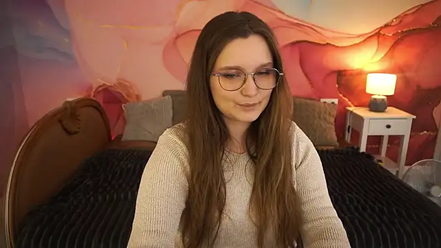 Snapshot of MagicPeachh_ chatting on November 10, 1:43 pm MagicPeachh online show from November 10, 1:43 pm