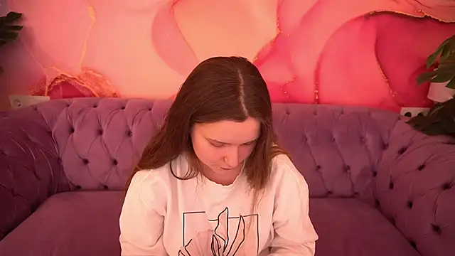 Snapshot of MagicPeachh_ chatting on November 28, 7:22 am MagicPeachh online show from November 28, 7:22 am