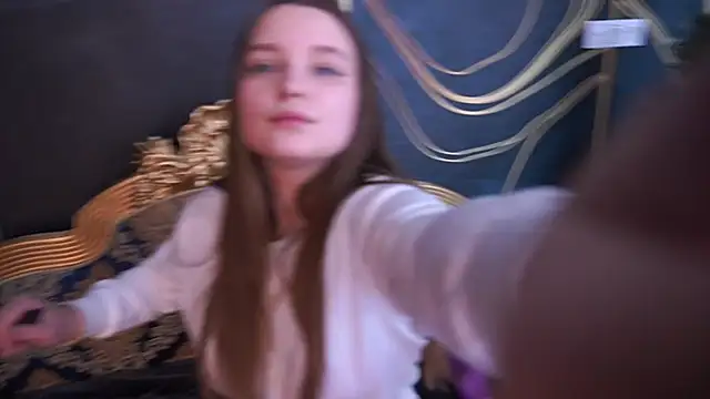 Snapshot of MagicPeachh_ chatting on January 8, 1:57 pm MagicPeachh online show from January 8, 1:57 pm