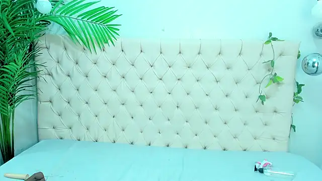 Victoria Coleman online show from March 10, 2:59 pm