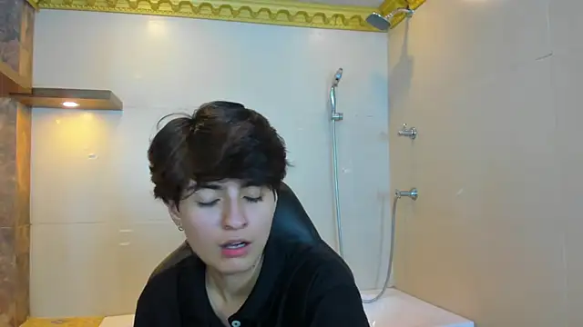 Snapshot of Bryce_Evans chatting on October 14, 3:13 pm Bryce Evans online show from October 14, 3:13 pm