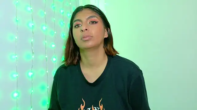 im anna  online show from October 6, 6:27 pm