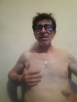 Snapshot of felice66 chatting on May 19, 6:36 pm felice66 online show from May 19, 6:36 pm