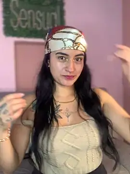 Snapshot of Lilith_Pink chatting on January 9, 5:34 am Lilith Pink online show from January 9, 5:34 am