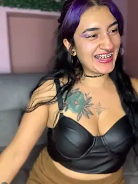 Snapshot of Lilith_Pink chatting on January 10, 5:37 am Lilith Pink online show from January 10, 5:37 am