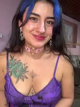 Snapshot of Lilith_Pink chatting on February 22, 5:02 am Lilith Pink online show from February 22, 5:02 am