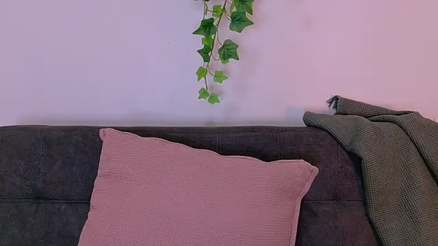 Snapshot of LilithSmith_ chatting on February 21, 11:44 am LilithSmith online show from February 21, 11:44 am