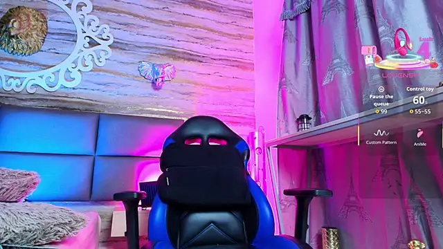 Snapshot of Bella_salvatore chatting on October 10, 5:23 pm Bella salvatore online show from October 10, 5:23 pm