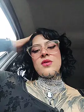 taaylor33 online show from February 21, 5:14 pm