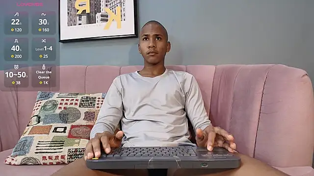 Snapshot of Ethan_Fox11 chatting on December 28, 2:32 pm Ethan Fox11 online show from December 28, 2:32 pm