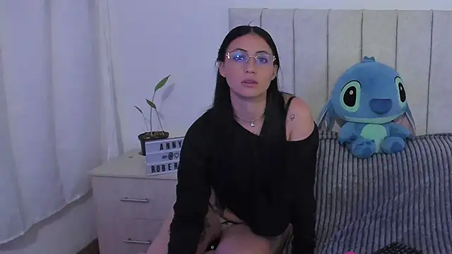 anny roberts online show from December 4, 11:13 pm