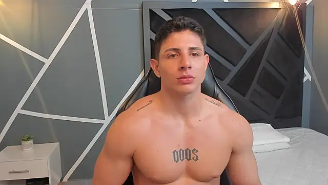 Johan Williams 07 online show from December 7, 5:59 am