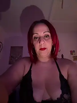 Snapshot of DeeLight124 chatting on November 22, 6:34 am DeeLight124 online show from November 22, 6:34 am