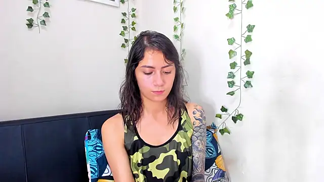 scarlet-jonesx online show from December 4, 4:10 am