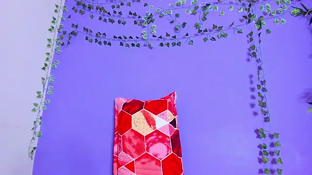 scarlet-jonesx online show from February 24, 4:27 am