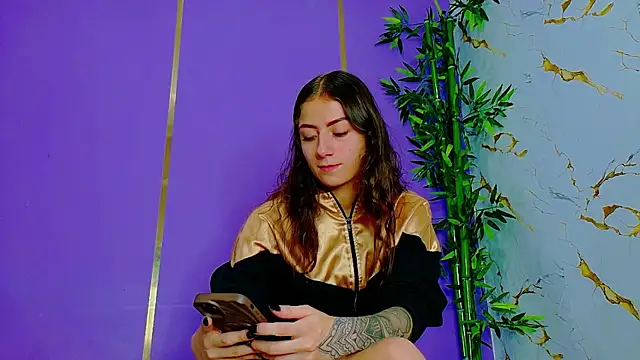 scarlet-jonesx online show from September 26, 12:36 am