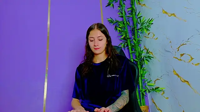 scarlet-jonesx online show from October 7, 8:22 am