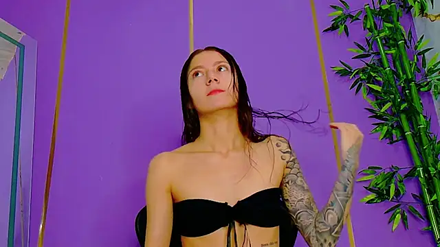 scarlet-jonesx online show from October 27, 7:18 pm