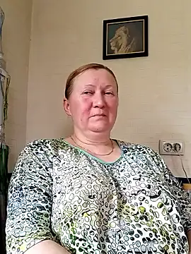 Snapshot of blondyaguar chatting on April 22, 1:01 pm blondyaguar online show from April 22, 1:01 pm