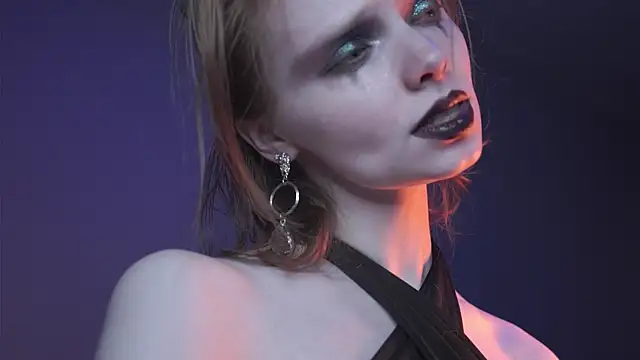 ginger hugs online show from November 2, 10:12 pm