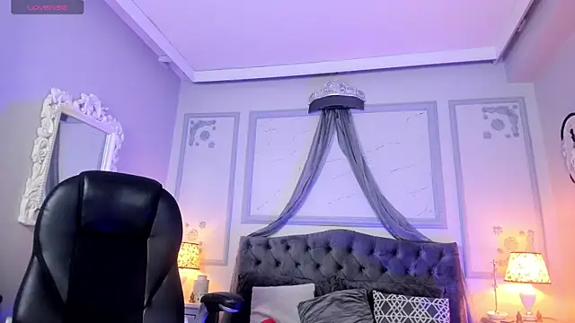 Chloe fischer  online show from January 23, 2:17 pm