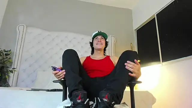 Karimferrer online show from October 28, 8:00 pm