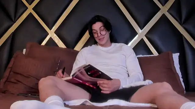 Karimferrer online show from November 13, 7:46 pm