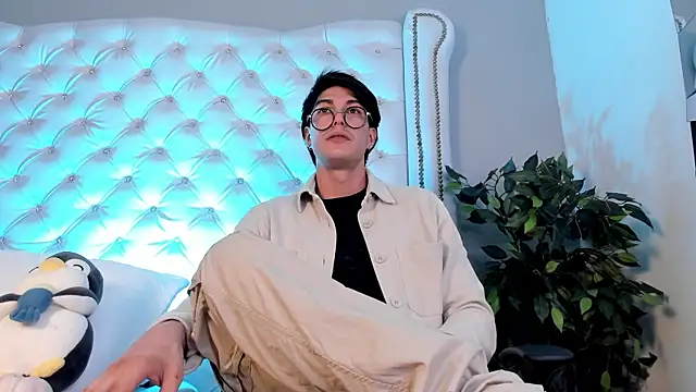 Karimferrer online show from February 28, 3:51 am